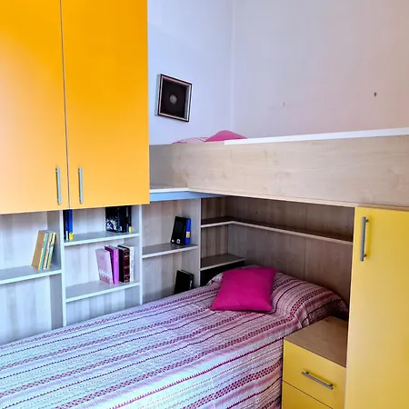 Holiday home Sandra *